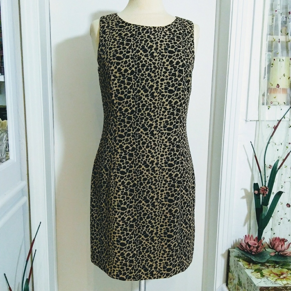 Patricia Jones size 6 animal print sheath dress